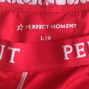EUC Perfect Moment red ski holiday leggings